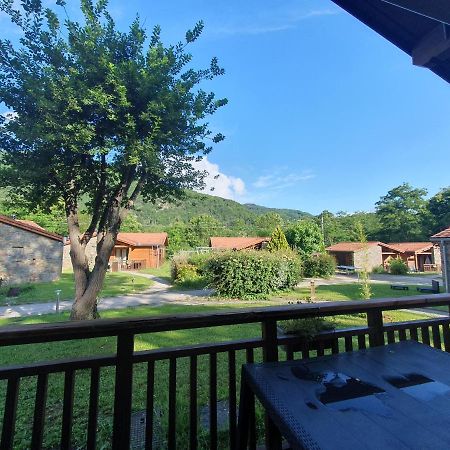 Aparthotel Le Hameau du Comté de Foix à Mercus-Garrabet Extérieur photo